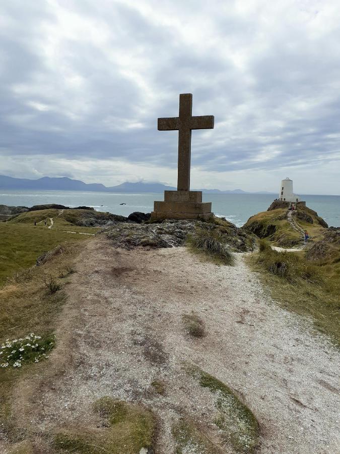 Gwenallt Dwyran Kültér fotó